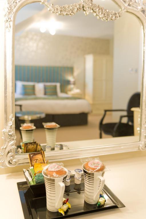 The Grafton Hotell Harrogate Rom bilde A room at the hotel