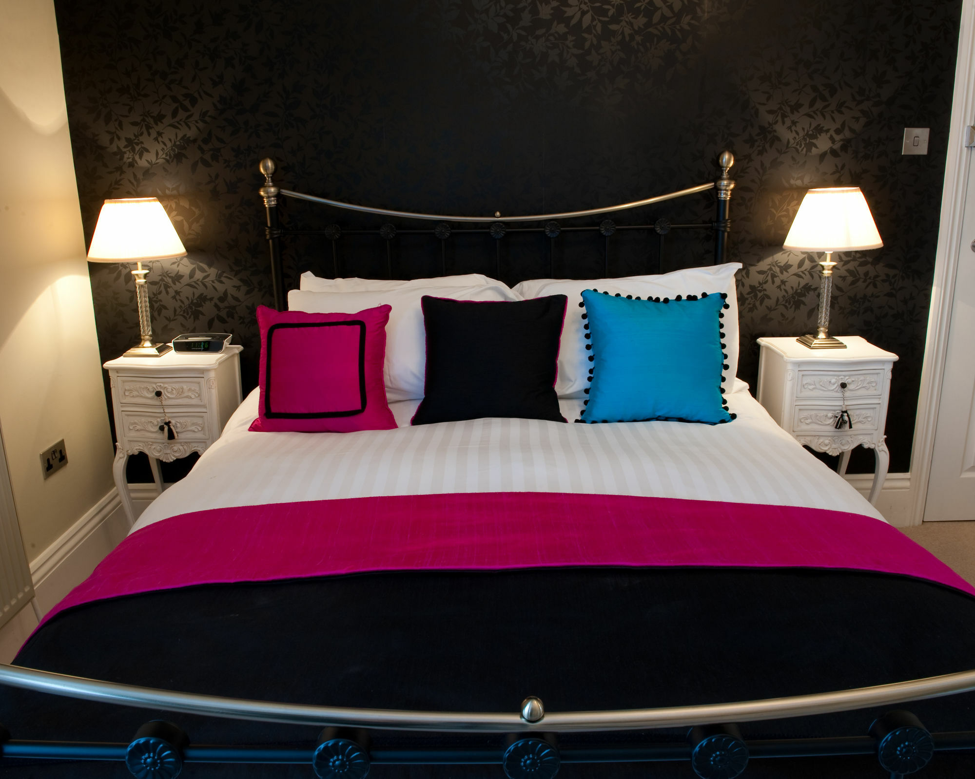 The Grafton Hotell Harrogate Eksteriør bilde A bedroom at the hotel
